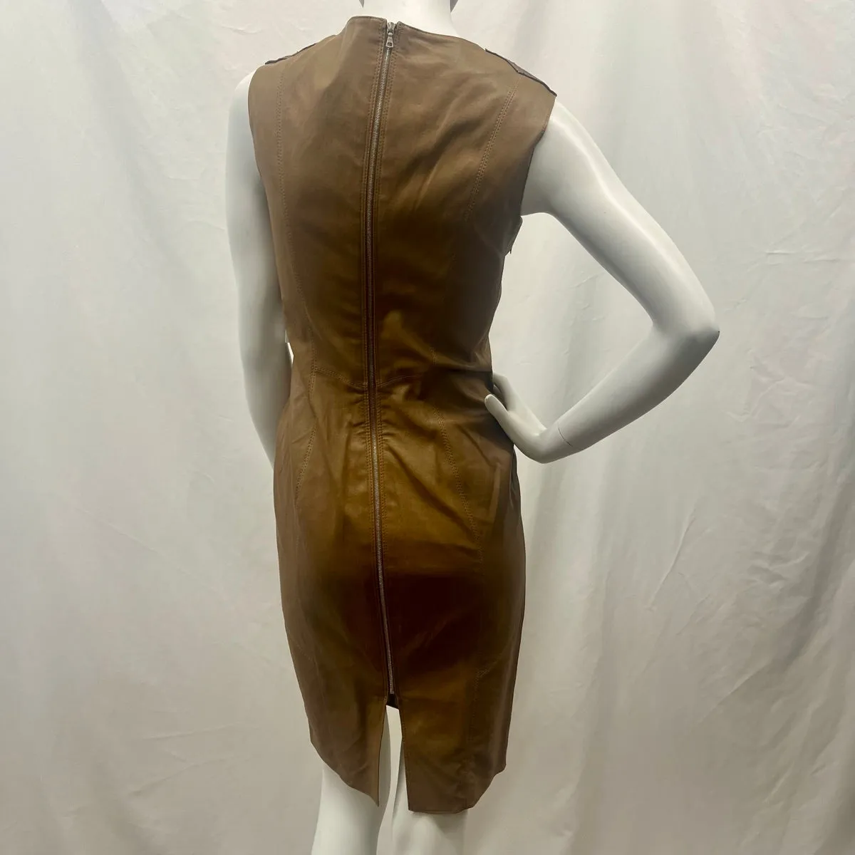 Aphero Dress