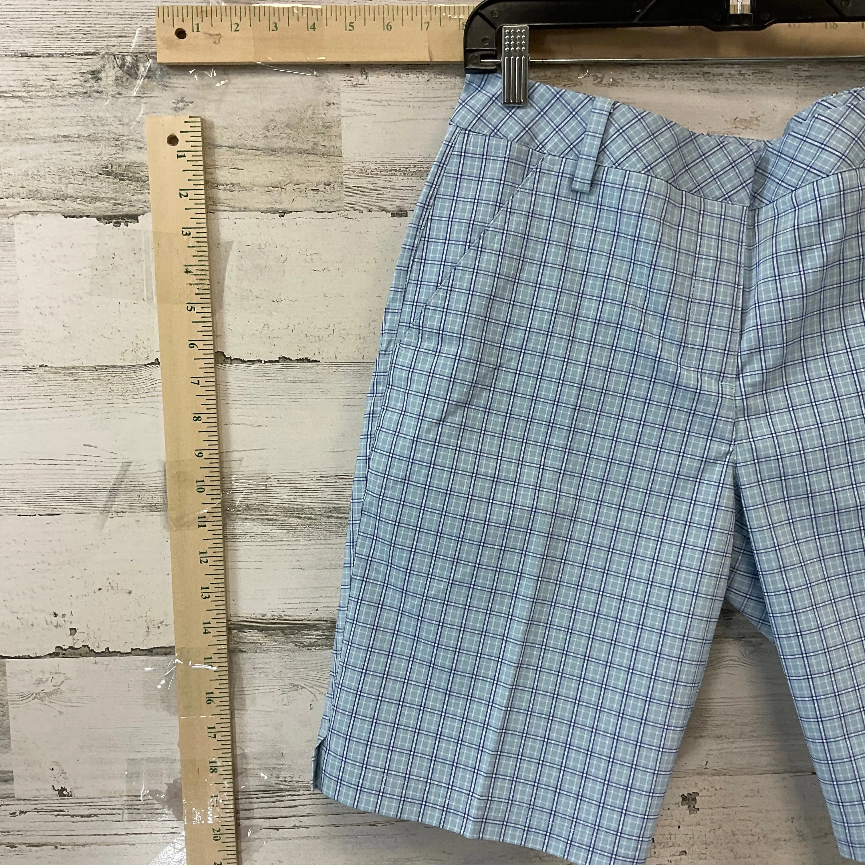 Athletic Shorts By Puma  Size: 8