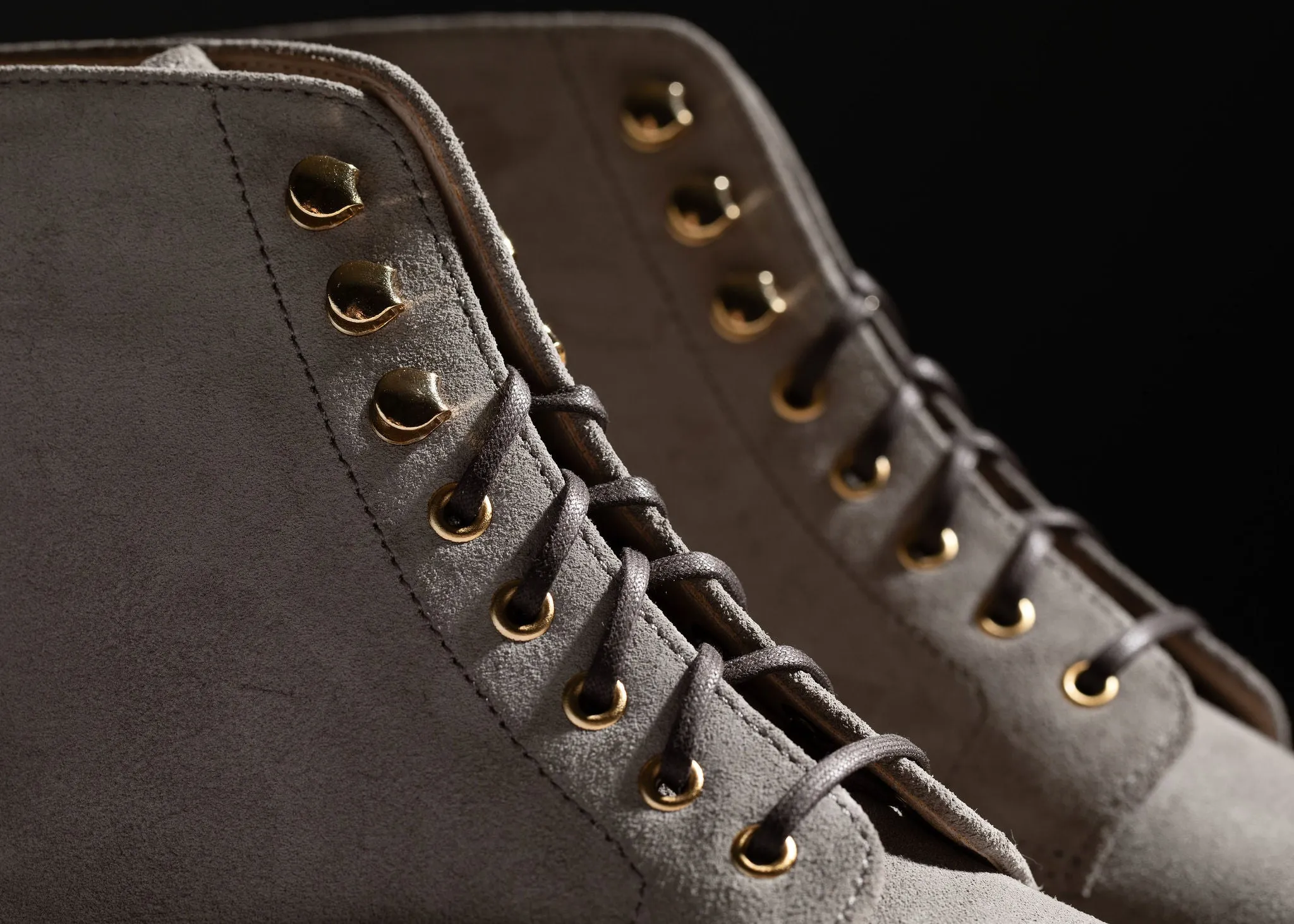 Cap Toe Boot Taupe Suede