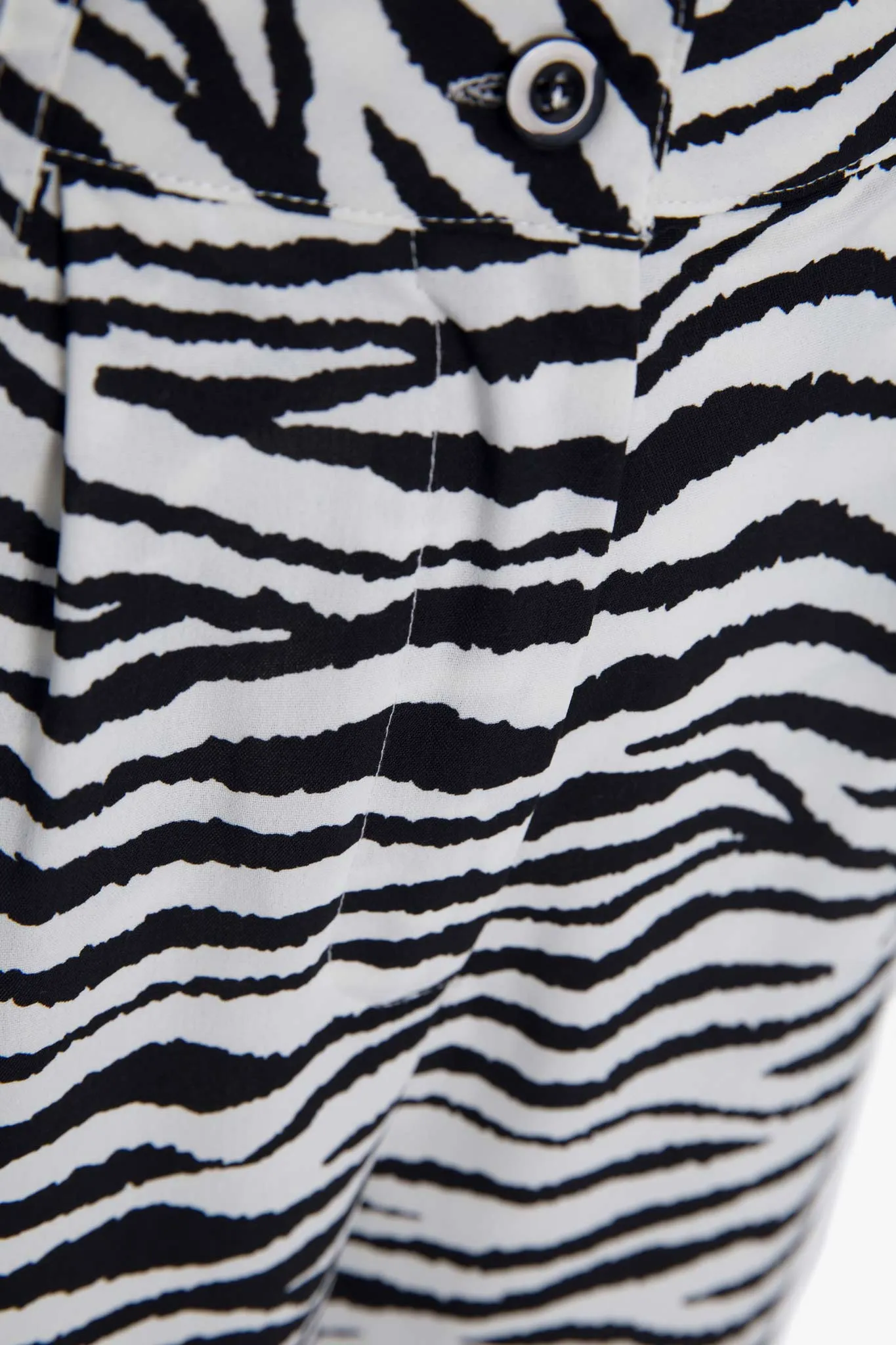 LOOSE FIT TROUSERS WITH ZEBRA PRINT