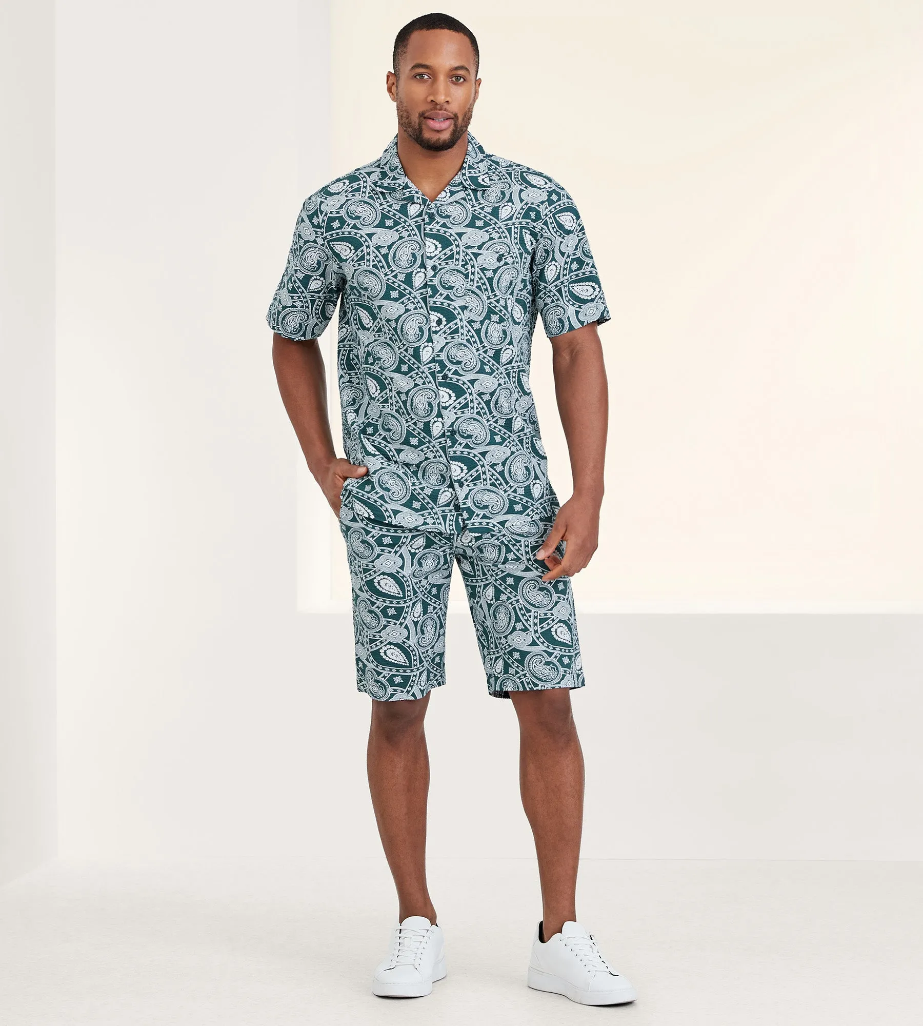 Modern Fit Printed Short Sleeve Resort Sport Shirt