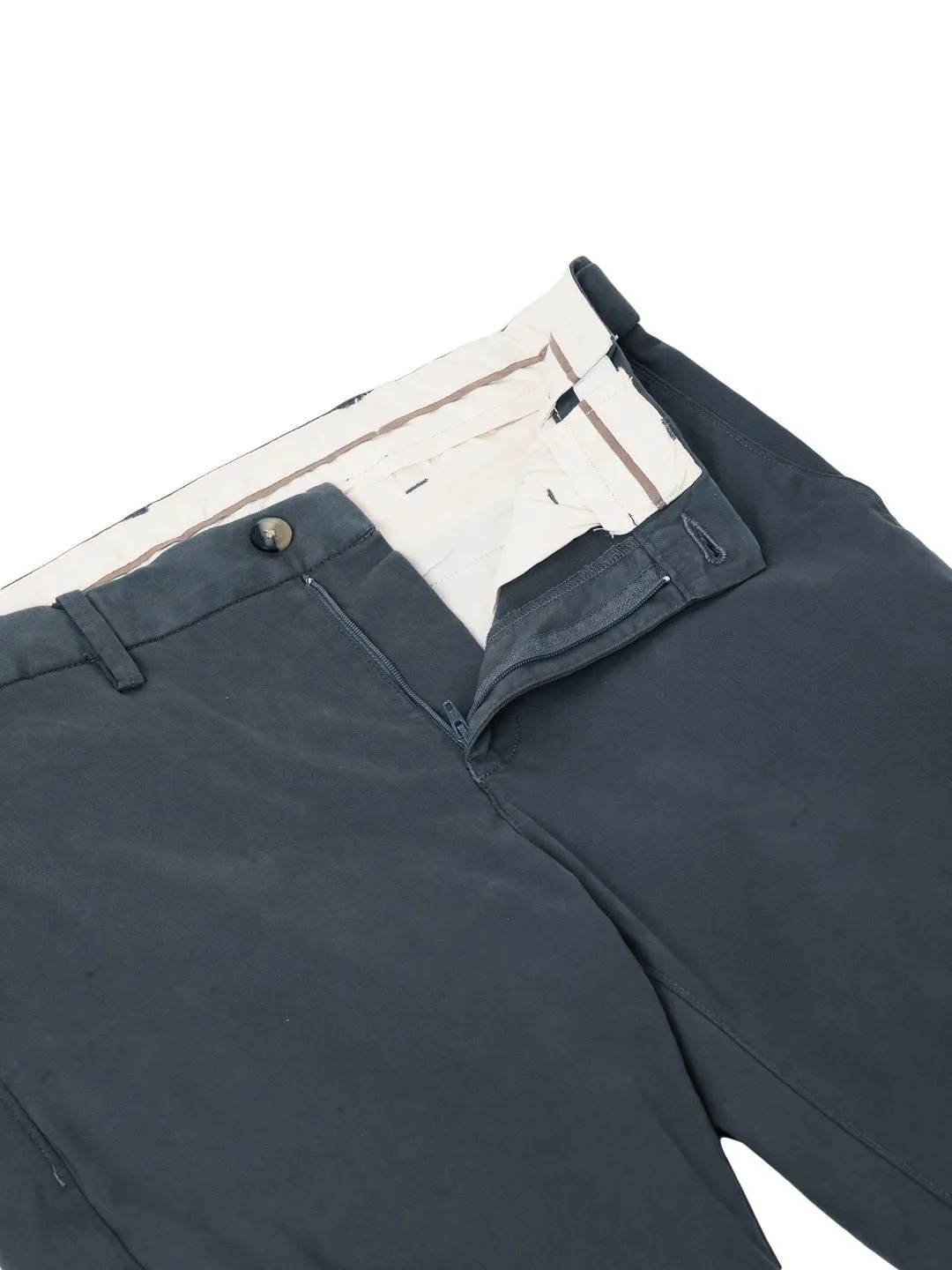 The Regular Fit Daylong Chino - Iron Cloud