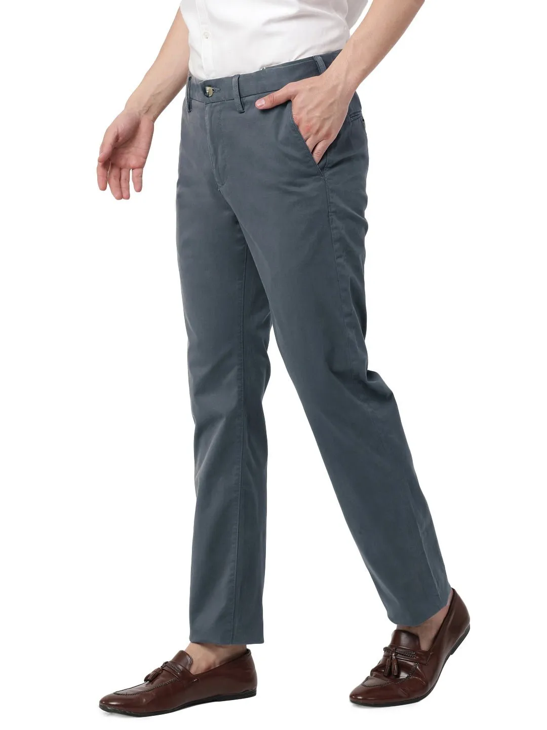 The Regular Fit Daylong Chino - Iron Cloud