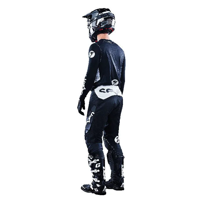 Zero Staple Laser Cut Compression Jersey - Black